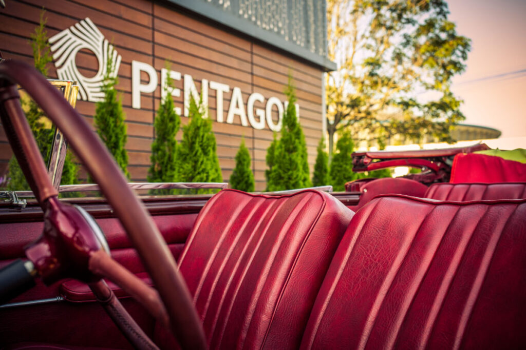 PENTAGON-OLD-CARS-48-e1534422114526